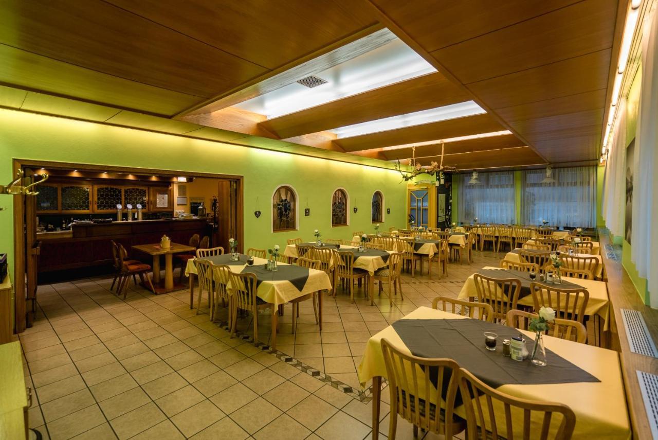 Central-Hotel Traben-Trarbach Bagian luar foto