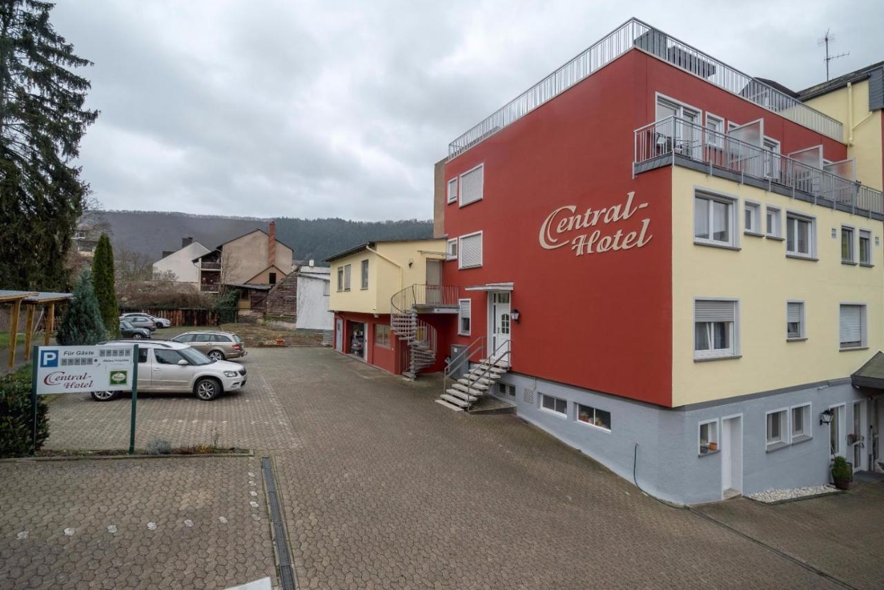 Central-Hotel Traben-Trarbach Bagian luar foto